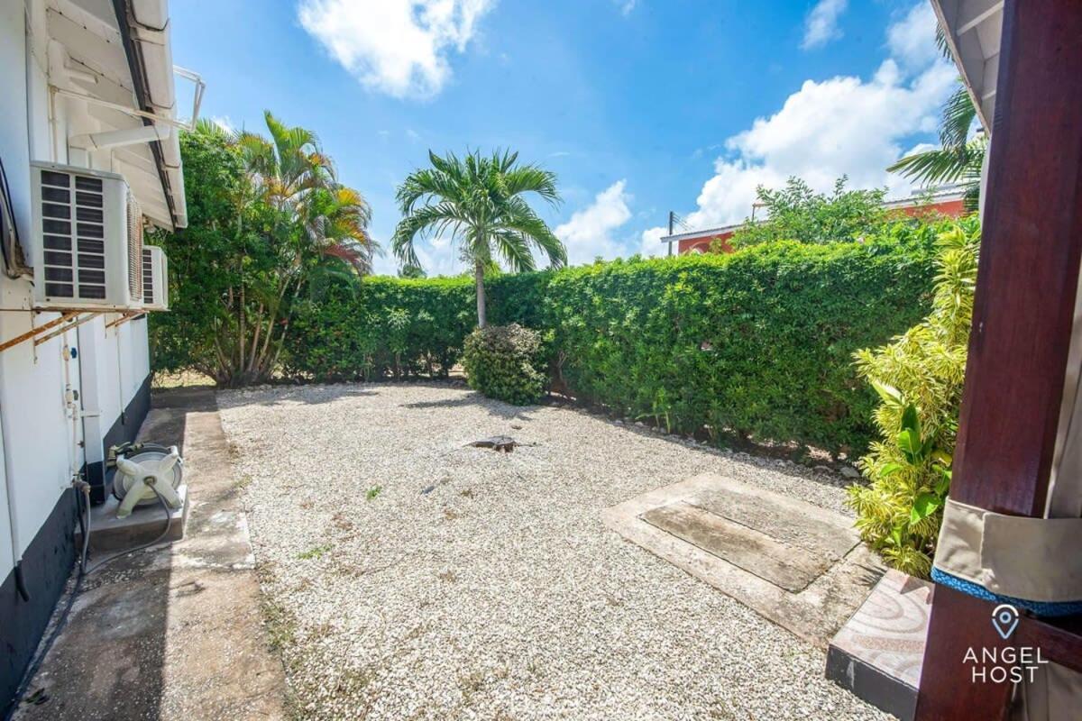 Beachy Cottage I Kitchen I Wi-Fi I Shaded Cabana I Parking Saint Phillip Exterior foto